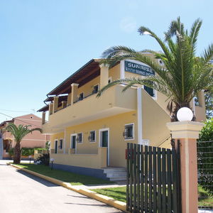 Hotel Sunrise Apartments cazare Agios Petros