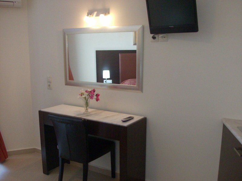 Vivian Hotel