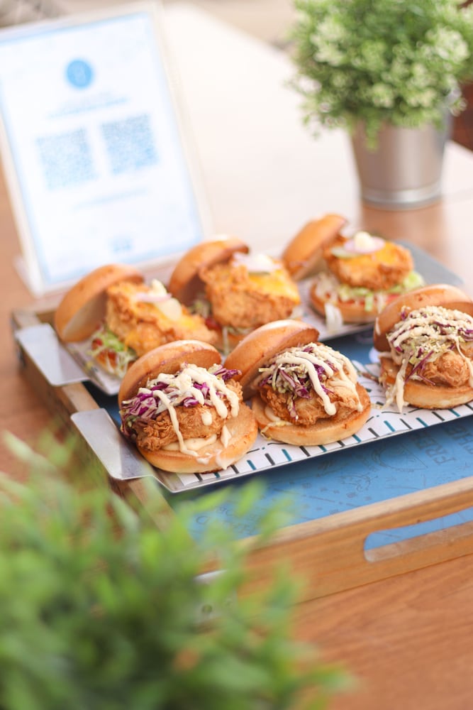 Hotel The Bentley Luxury Hotel And Suites