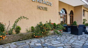 Hotel Spartacus House cazare Kalampaka
