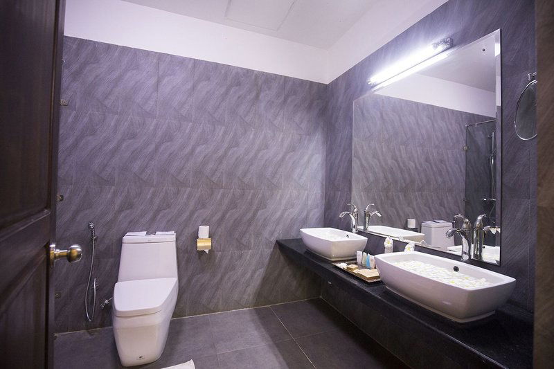 Hotel Grand Tamarind Lake