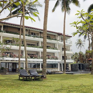 Hotel Blue Beach Hotel Wadduwa cazare Meda Wadduwa