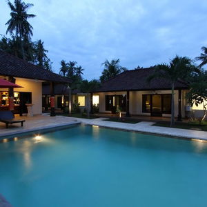 Hotel Melamun Hotel cazare Lovina Beach