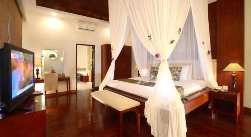 Hotel The Beverly Hills Bali