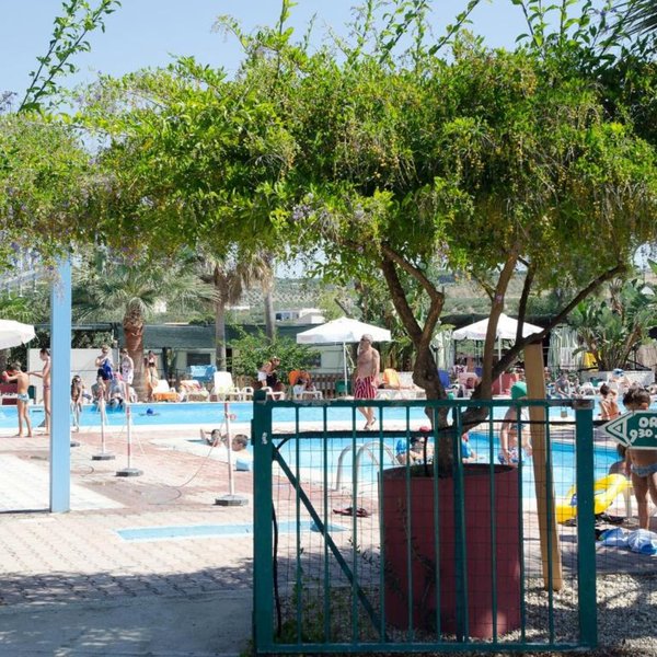 Hotel Kamemi Camping Village