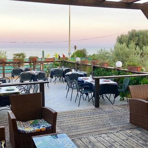 Hotel Jonio cazare Noto