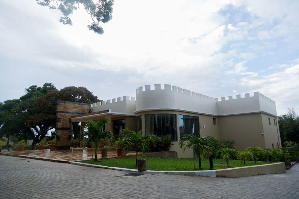 Hotel Ngalawa Hotel & Resort