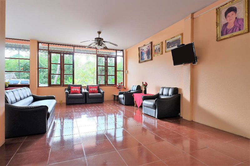 Hotel Oyo 588 Rose In Mansion