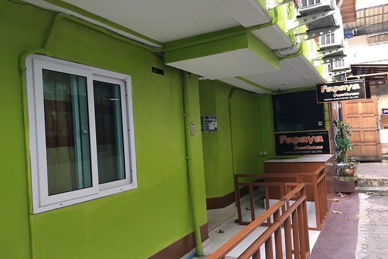 Hotel Lucky Guesthouse