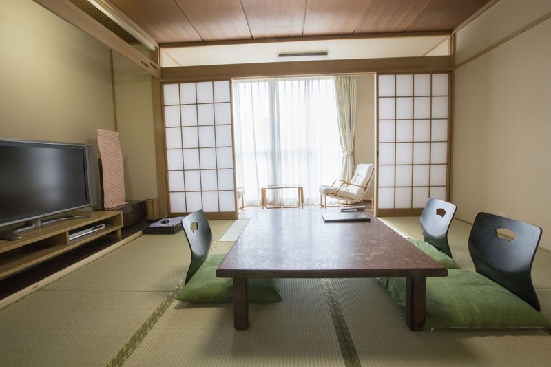 Atami Kinomiya No Yu Shogetsu