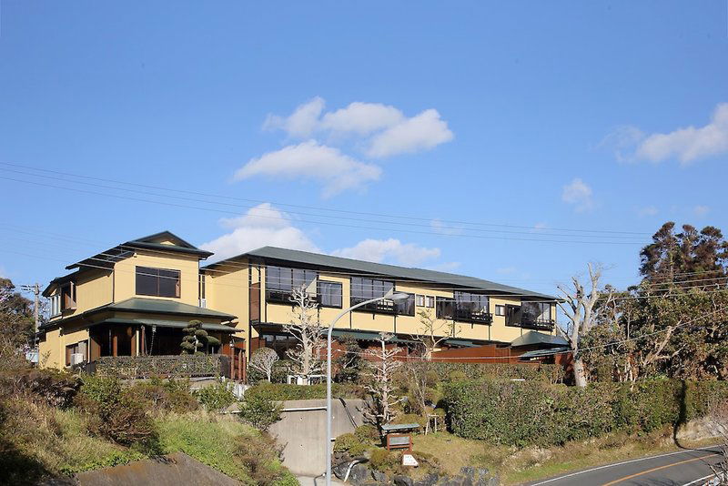 Hotel Shunsai No Yado Seasonal Inn Ryokusuitei