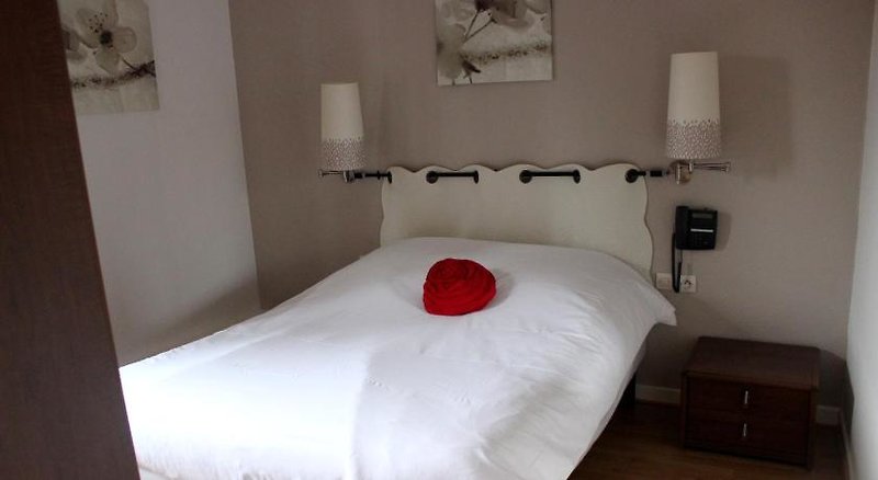 Hotel A La Maison Rouge