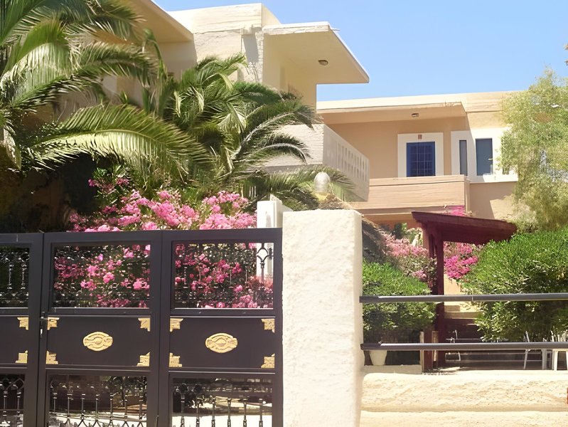 Little Bay Apartments