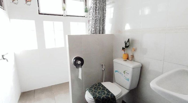 Hotel Green Riverside Homestay