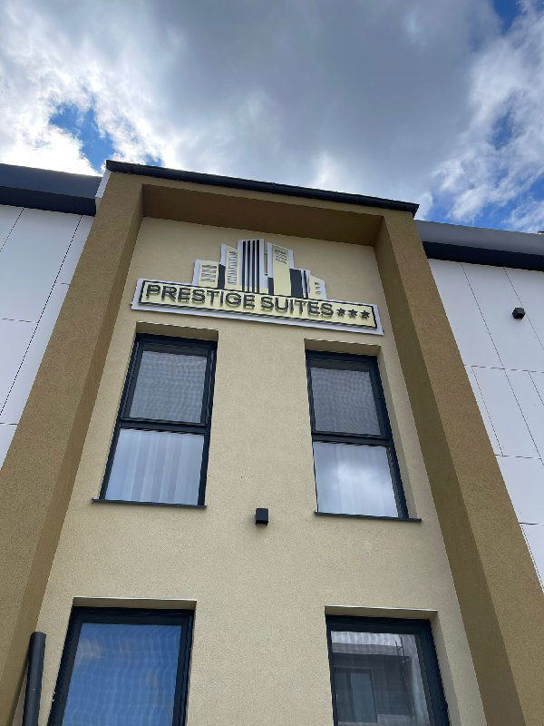 Hotel Prestige Suites Ii