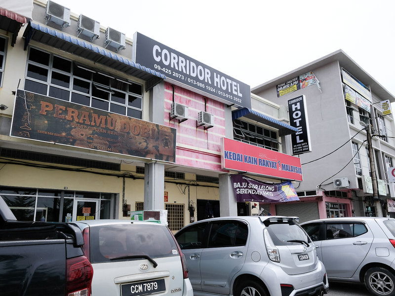 Hotel Oyo 720 Corridor Hotel 2