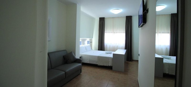 Hotel Fly