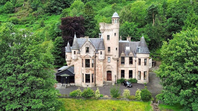 Hotel Broomhall Castle