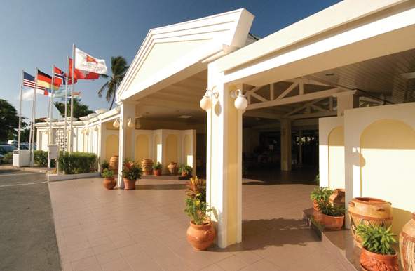 Hotel Manchebo Beach Resort & Spa