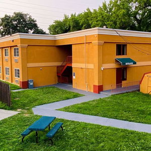 Hotel Super 8 By Wyndham Gloucester cazare Gloucester City