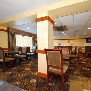 Hotel Quality Inn & Suites Bensalem cazare Bensalem