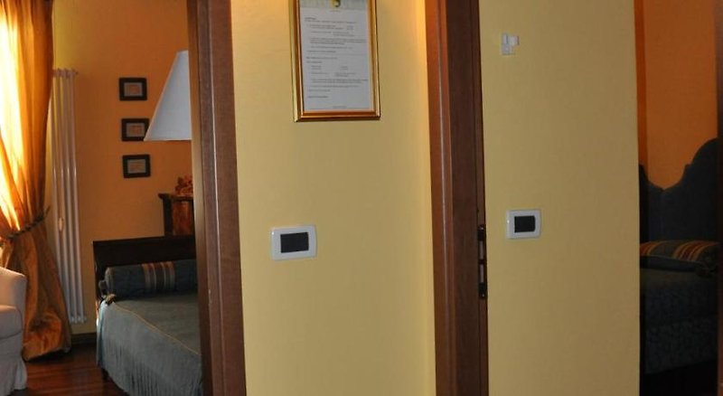 Hotel Piazza Nova Guest House