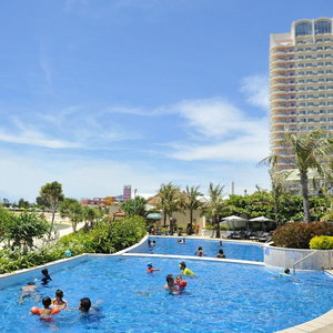 Hotel The Beach Tower Okinawa cazare Chatan