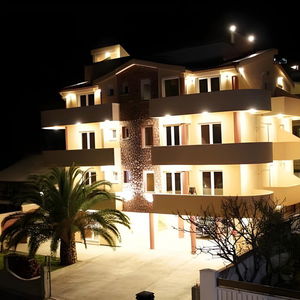 Hotel Villa Jupok 2 cazare Bar