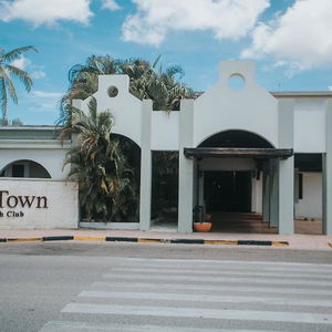 Hotel Talk Of The Town cazare Oranjestad
