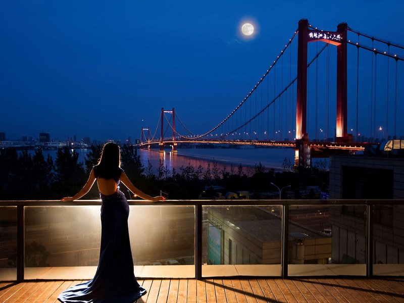 Hotel Hilton Wuhan Riverside