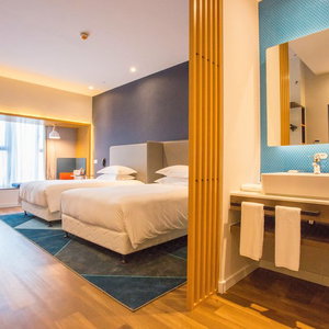 Hotel Holiday Inn Express Wuhan Optical Valley cazare Wuhan