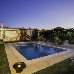 Hotel Villa Euphoria cazare Gennadi