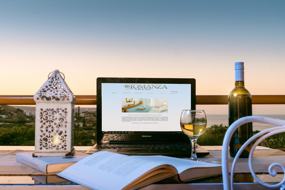 Hotel Romanza Villas