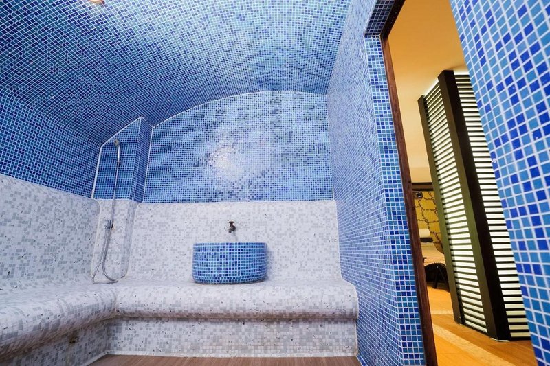 Local Stay Hotel, Bw Signature Collection