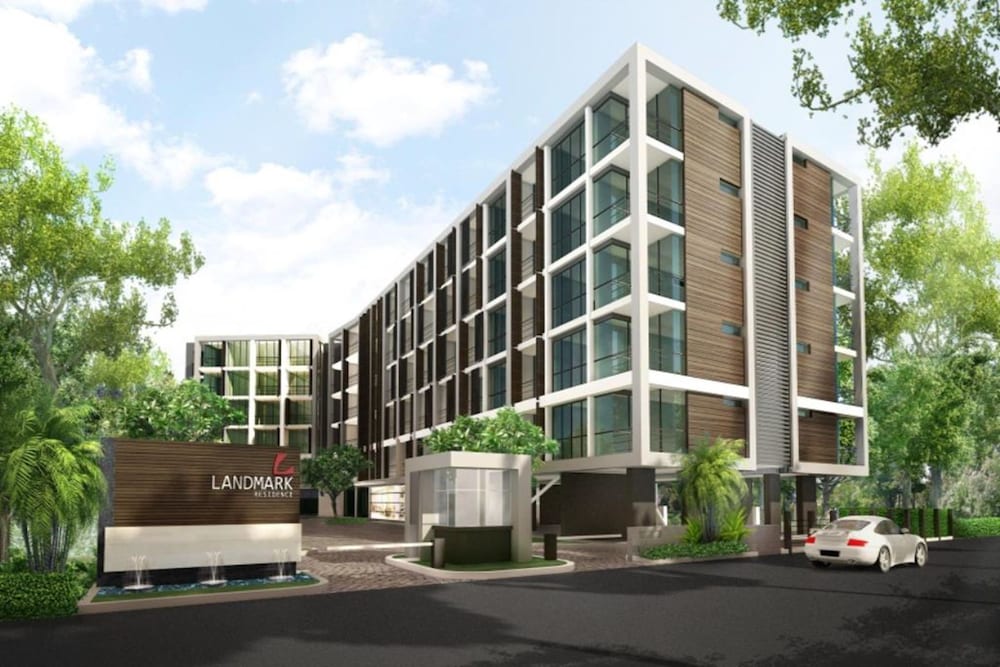 Hotel Landmark Residence