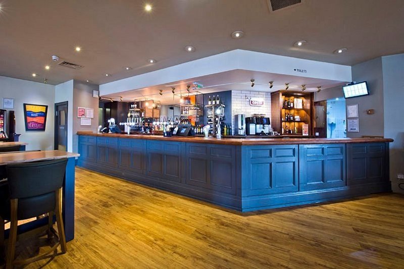 Premier Inn Livingston M8, Jct3