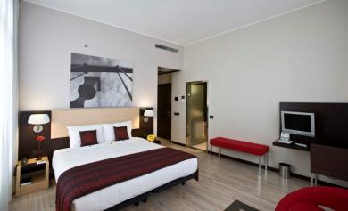 Hotel Ikonik Parlament