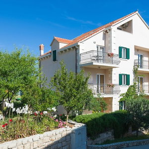 Hotel Villa Vallum cazare Bol