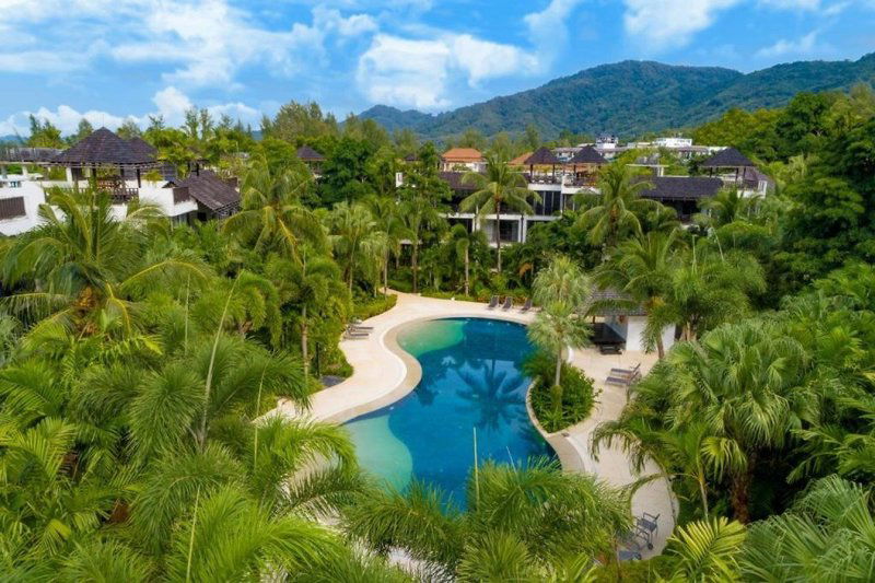 Hotel Bangtao Beach Garden By Resava Group