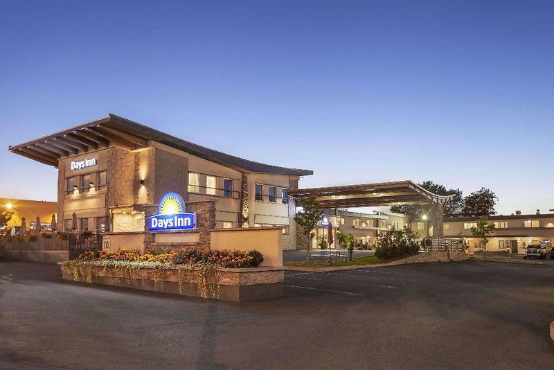 Hotel Days Inn By Wyndham Montreal East