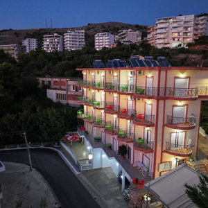 Hotel Unico Aparthotel cazare Sarande