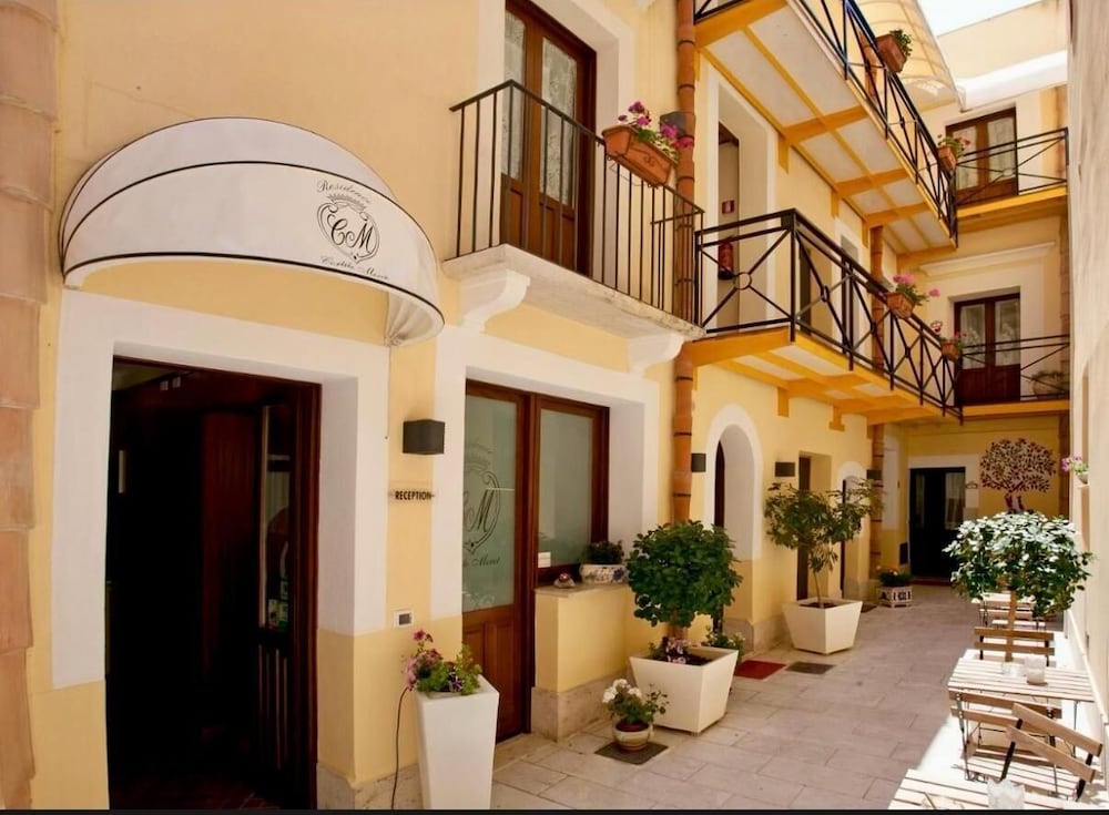 Hotel Residence Cortile Mercè