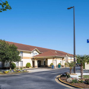 Hotel Days Inn & Suites By Wyndham Commerce cazare Commerce