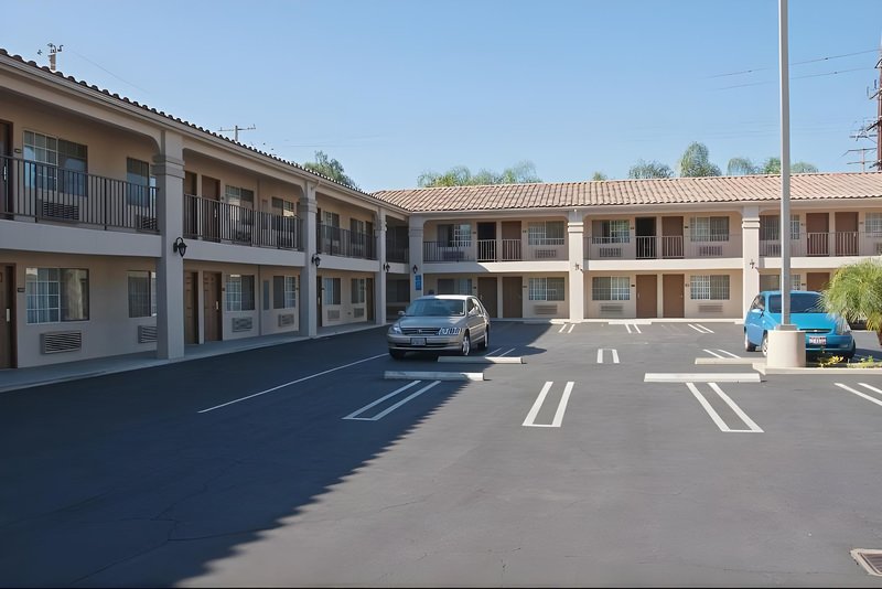 Hotel Burbank Inn And Suites