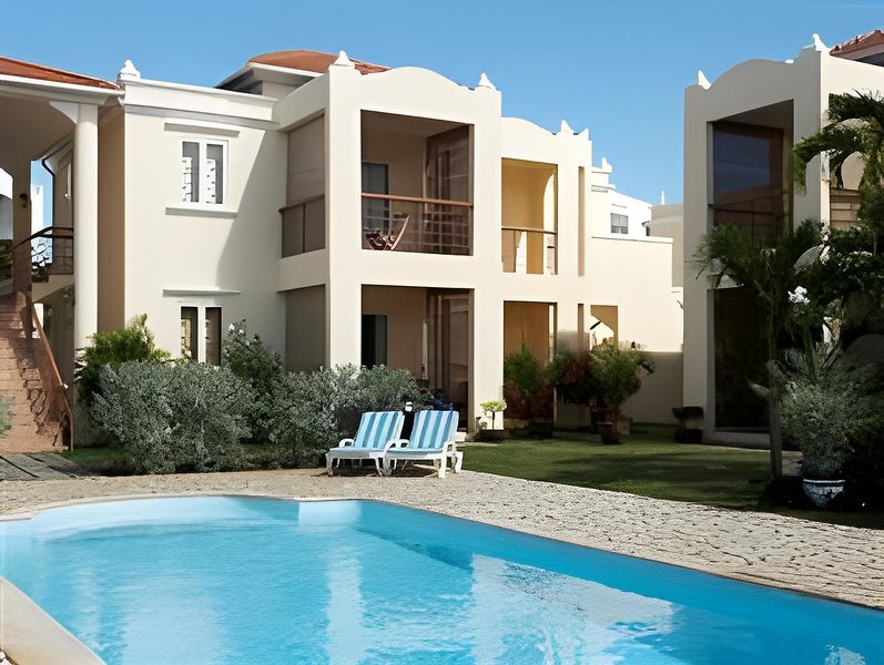 La Pointe Villas