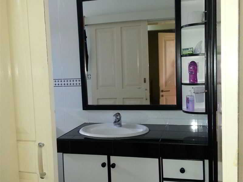 Krishangel Beach Apartment