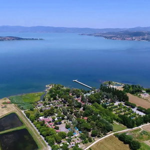 Hotel Trasimeno Glamping Resort cazare Sant'Arcangelo