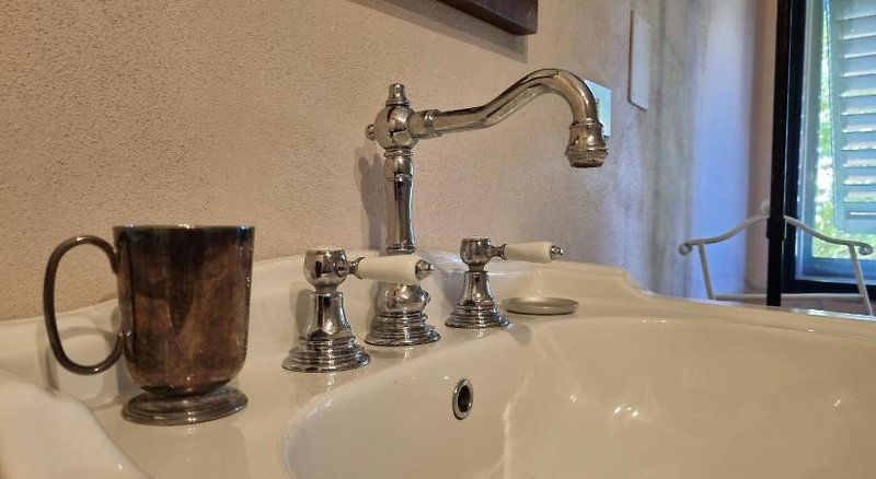 Hotel Bella Di Ceciliano