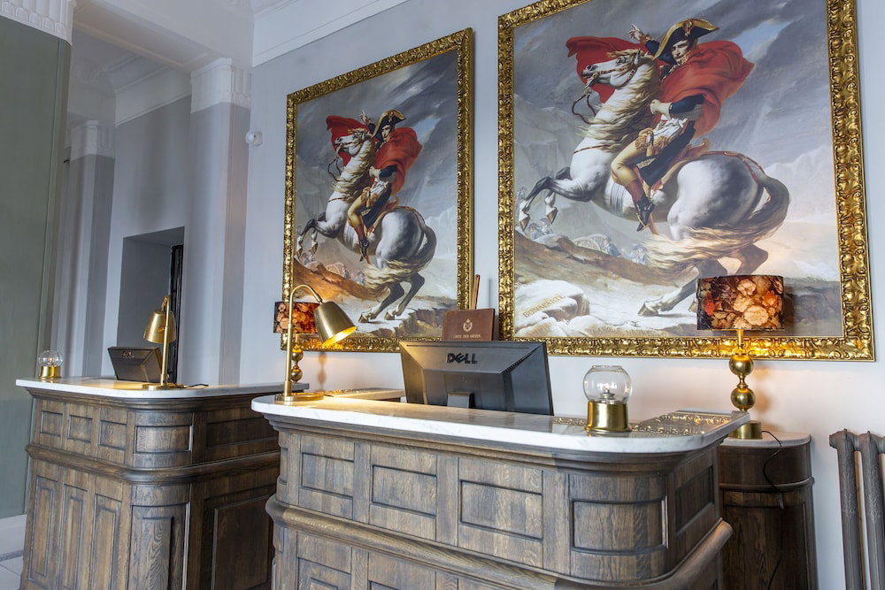 Langley Resort Napoleon Bonaparte