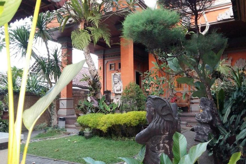 Hotel Desak Putu Putra Homestay